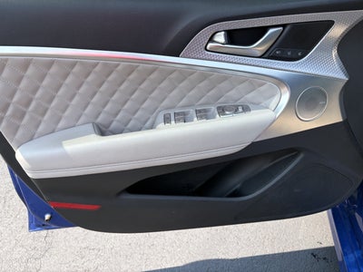2022 Genesis G70 3.3T RWD