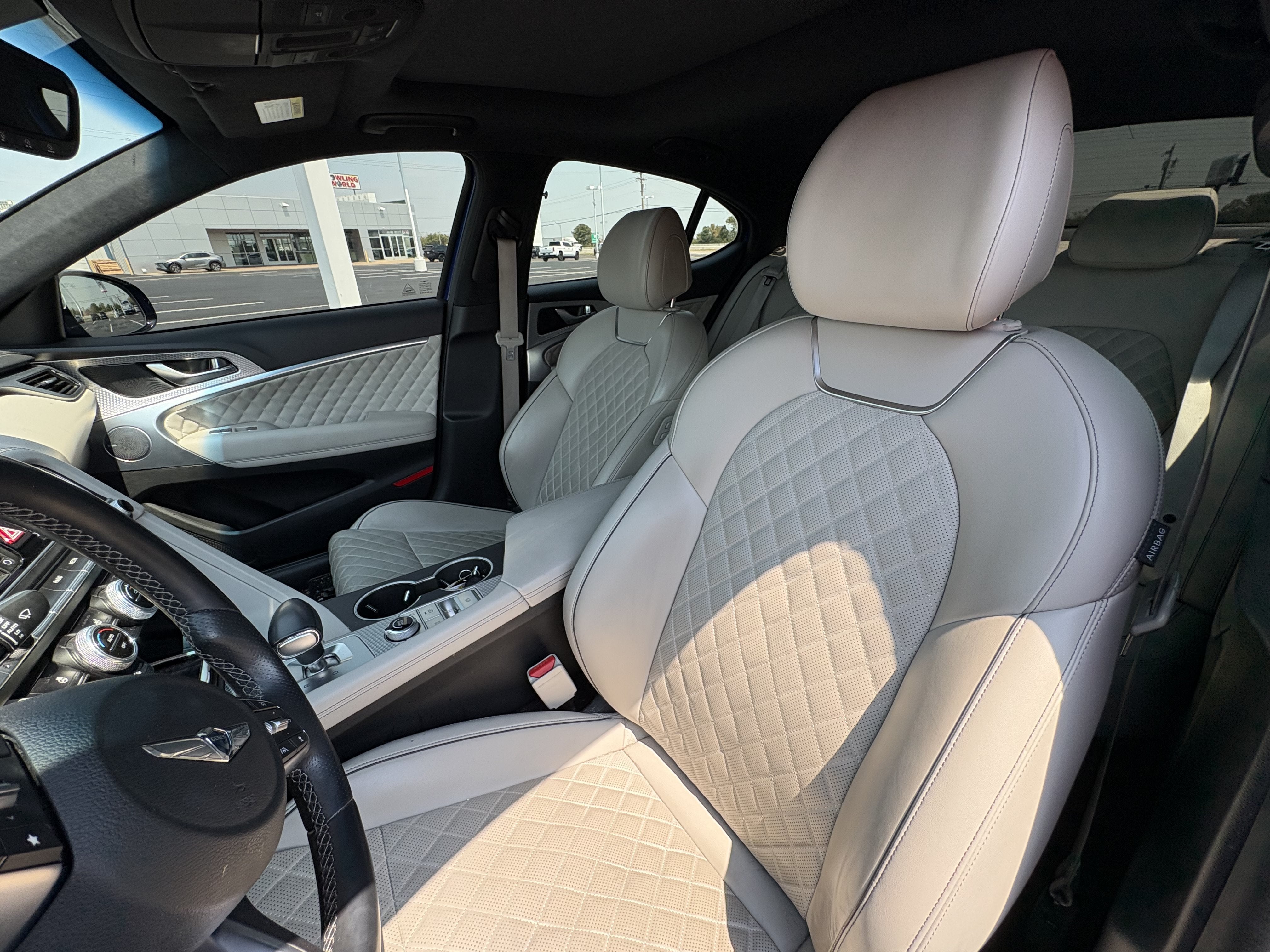 2022 Genesis G70 3.3T RWD