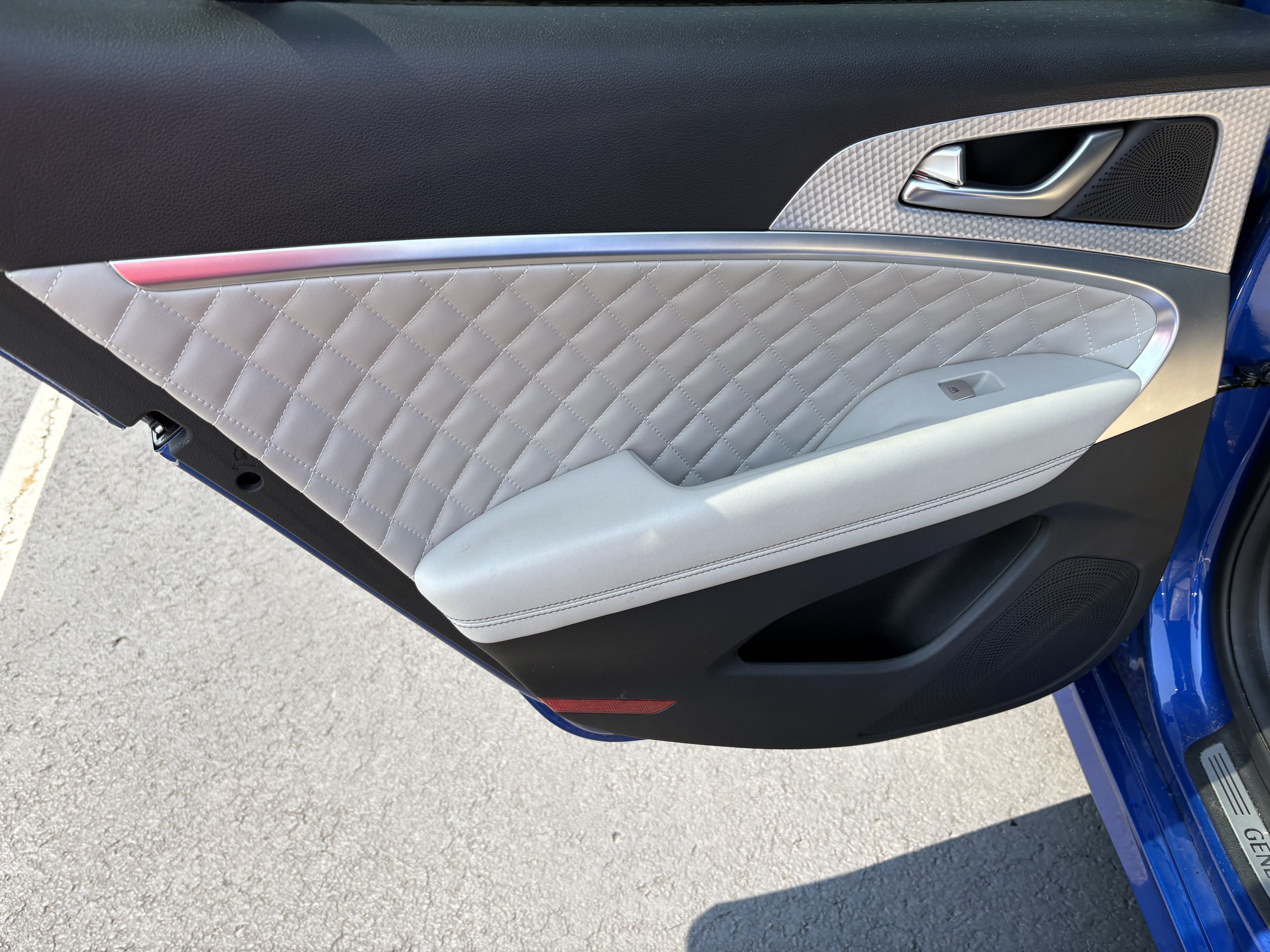 2022 Genesis G70 3.3T RWD