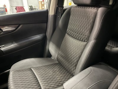 2017 Nissan Rogue SV FWD