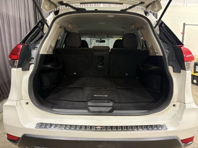 2017 Nissan Rogue SV FWD