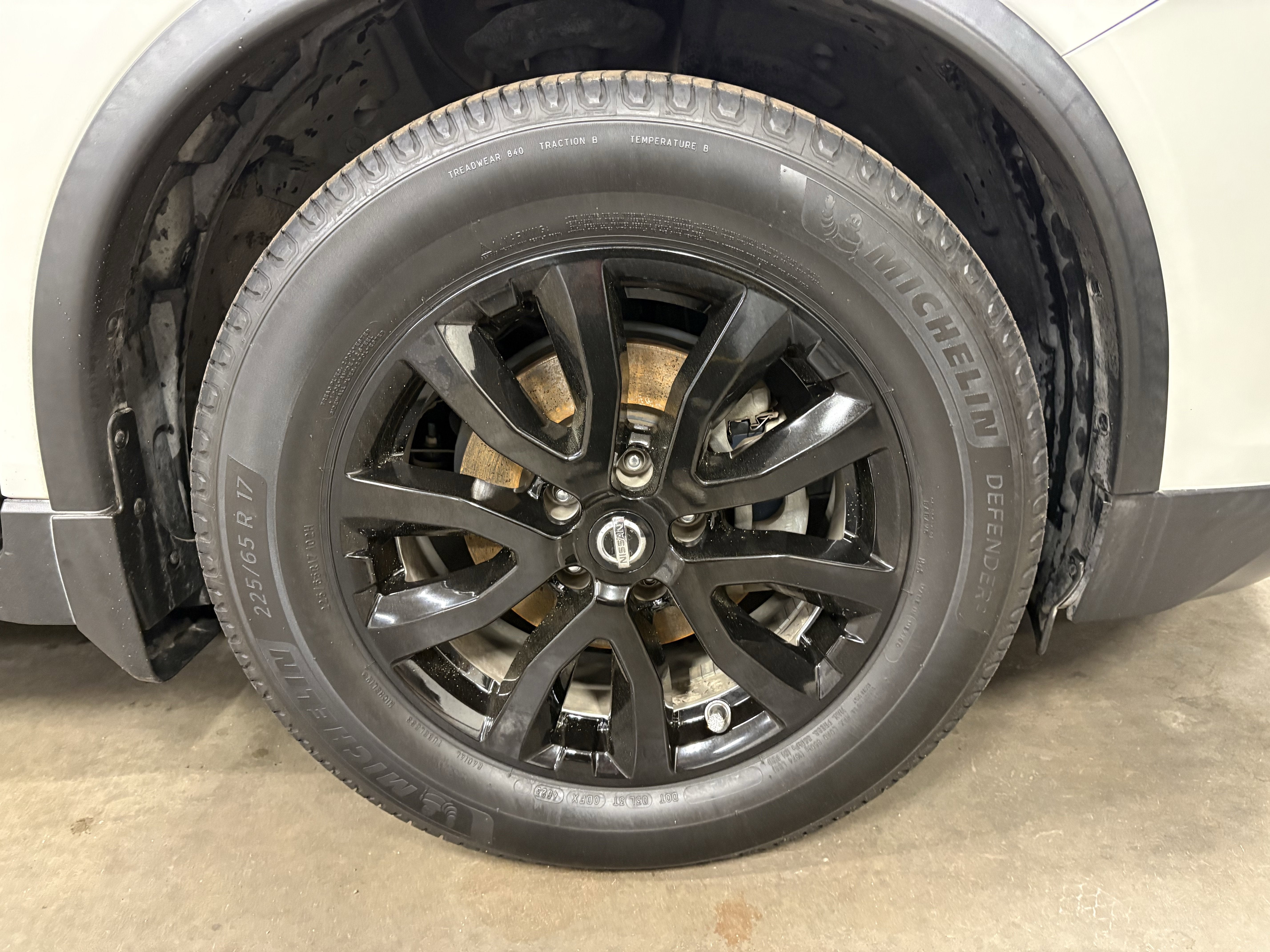 2017 Nissan Rogue SV FWD