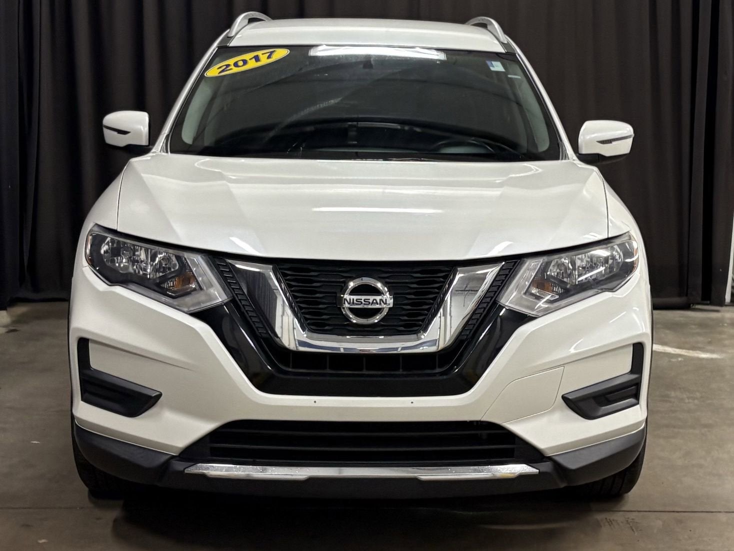 2017 Nissan Rogue SV FWD