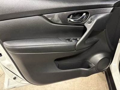 2017 Nissan Rogue SV FWD