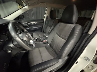 2017 Nissan Rogue SV FWD