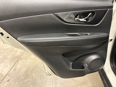 2017 Nissan Rogue SV FWD