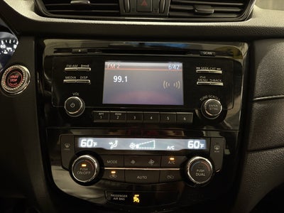 2017 Nissan Rogue SV FWD